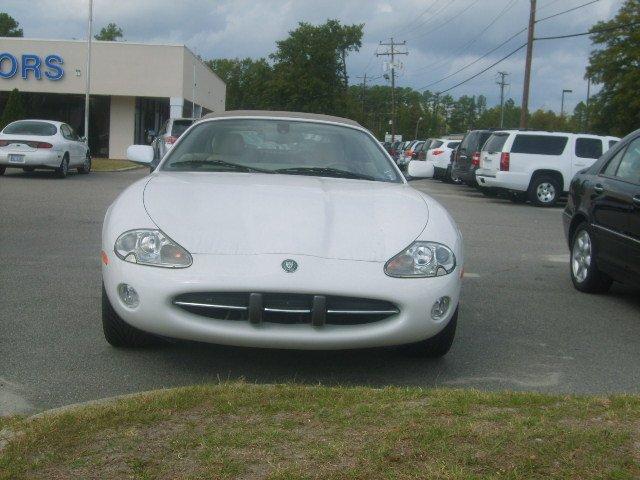 JAGUAR XK8 2003 photo 2