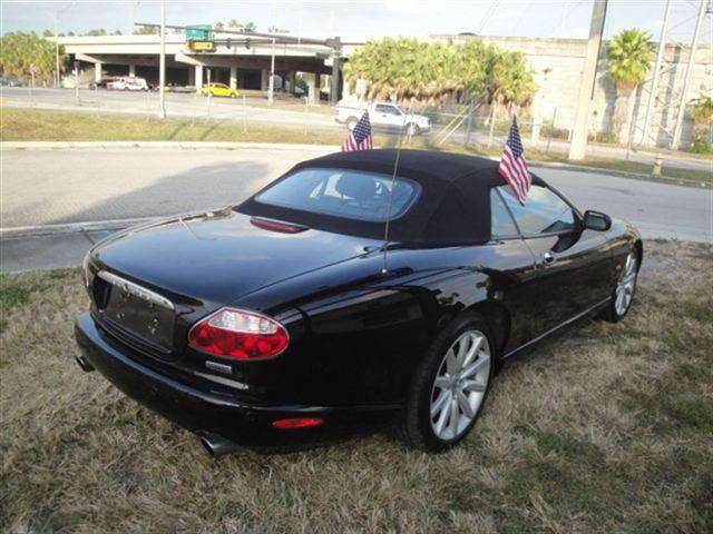 JAGUAR XK8 2005 photo 4