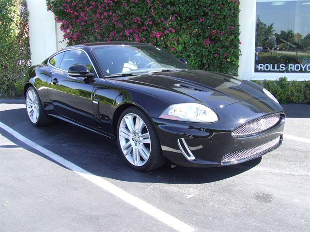 JAGUAR XKR Base Coupe