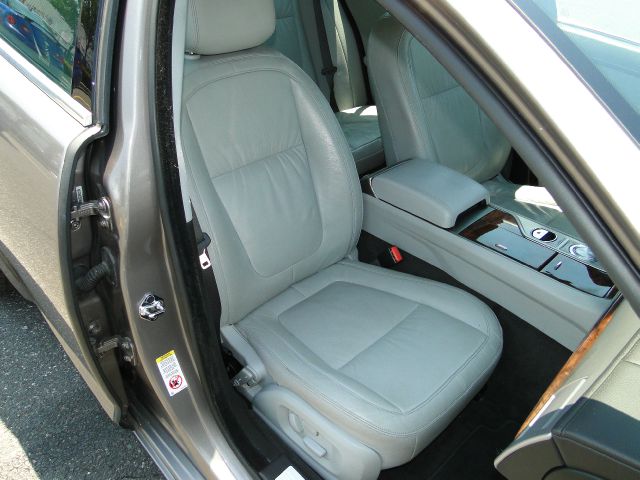 JAGUAR XF 2009 photo 26