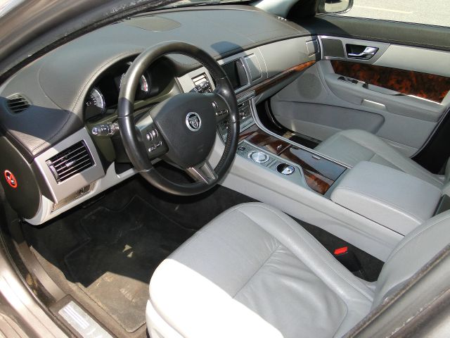 JAGUAR XF 2009 photo 30