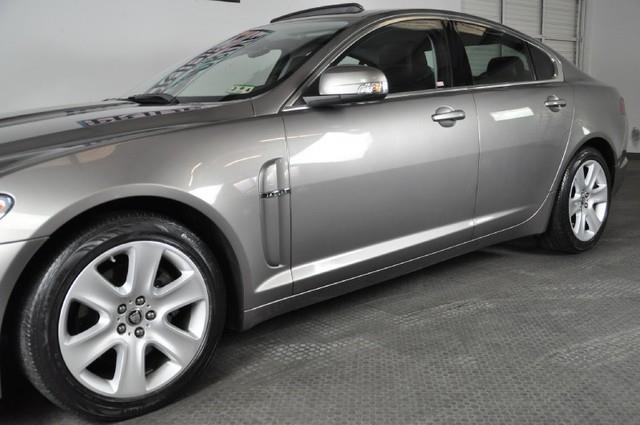 JAGUAR XF 2009 photo 1