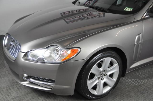 JAGUAR XF 2009 photo 2