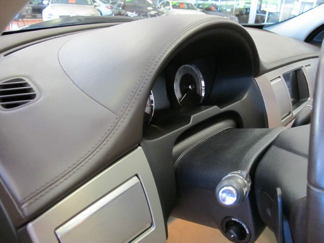 JAGUAR XF 2009 photo 16