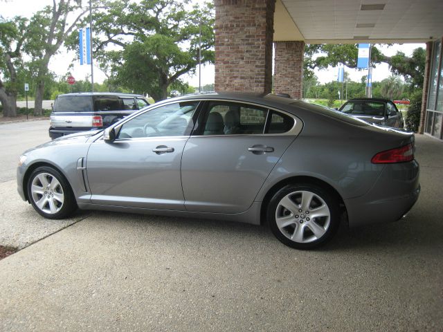 JAGUAR XF Coupe Sedan