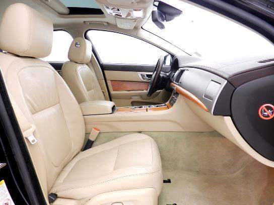 JAGUAR XF 2010 photo 11