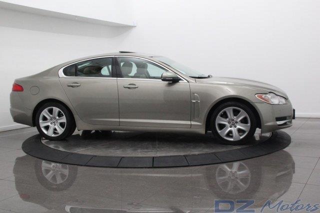 JAGUAR XF 2010 photo 104