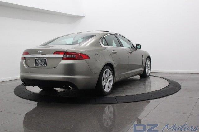 JAGUAR XF 2010 photo 105