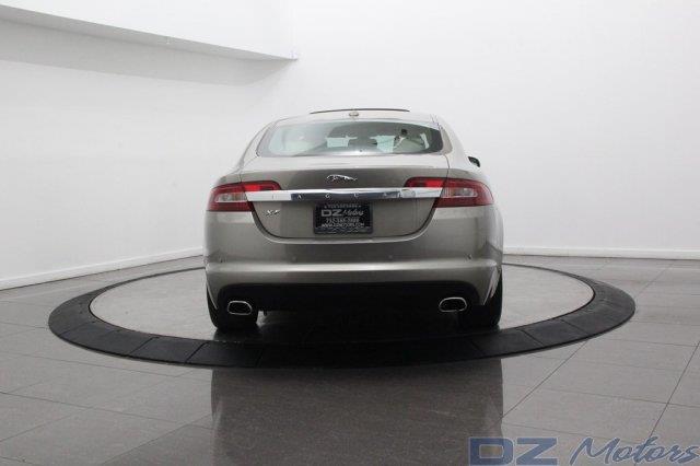 JAGUAR XF 2010 photo 106