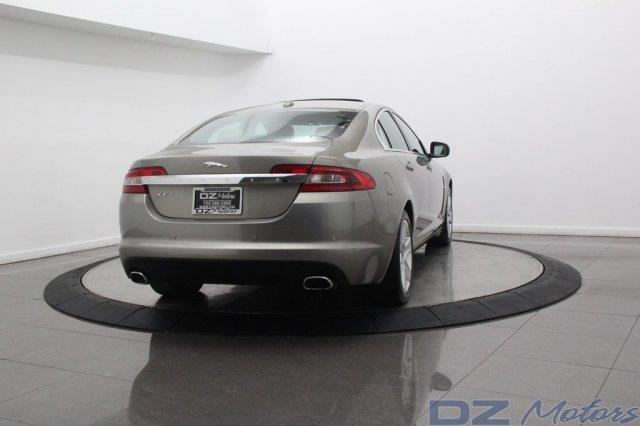 JAGUAR XF 2010 photo 115