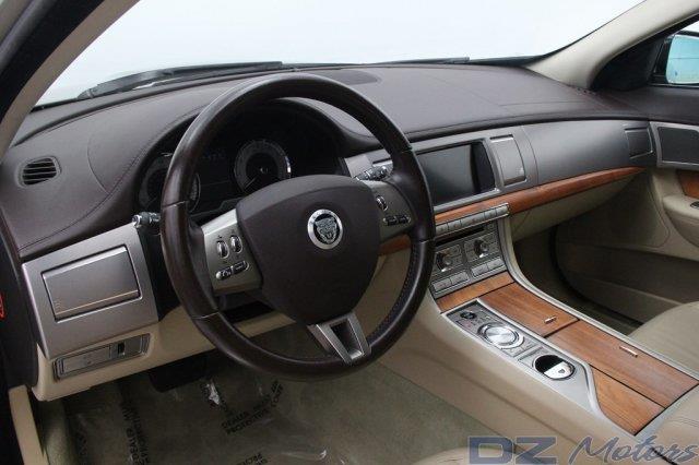 JAGUAR XF 2010 photo 4