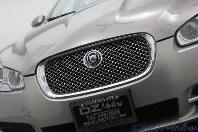 JAGUAR XF 2010 photo 52