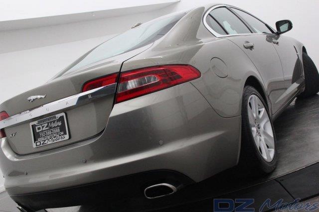 JAGUAR XF 2010 photo 54