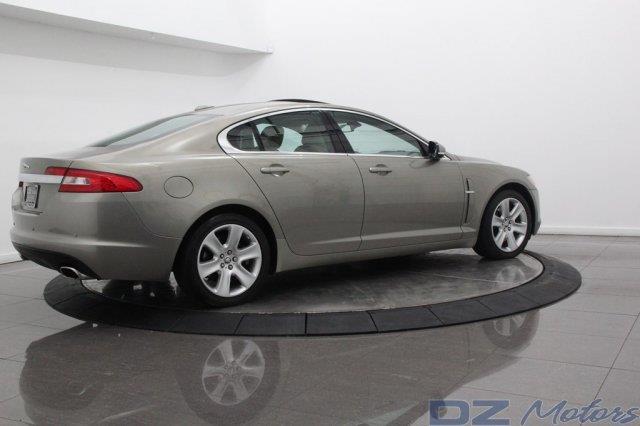 JAGUAR XF 2010 photo 59