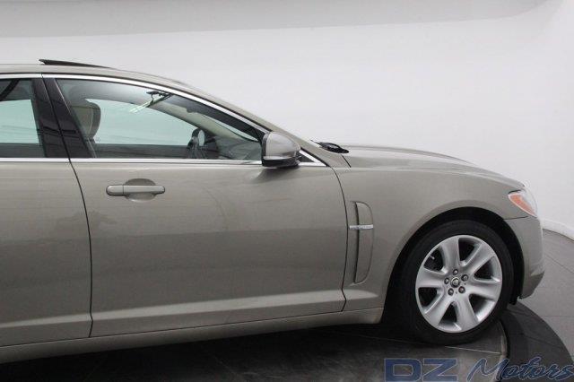 JAGUAR XF 2010 photo 67