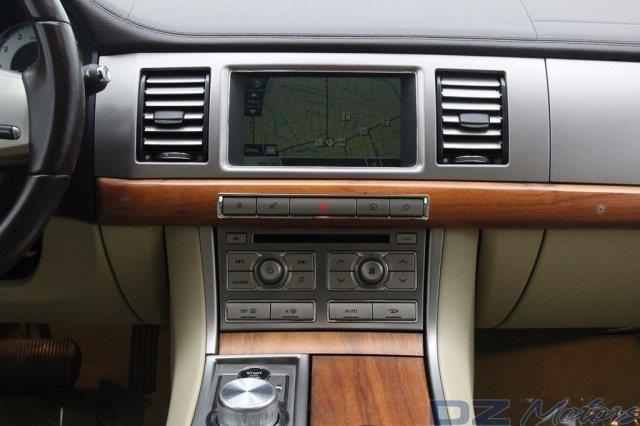 JAGUAR XF 2010 photo 81