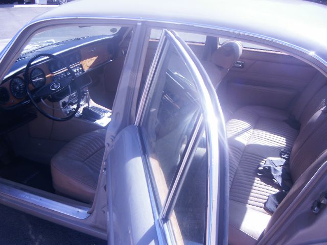 JAGUAR XJ6 1971 photo 2