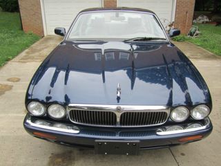 JAGUAR XJ8 2000 photo 10