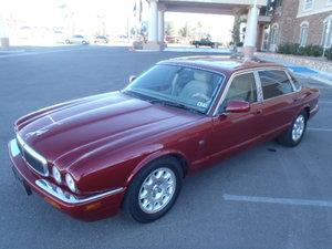 JAGUAR XJ8 2000 photo 2