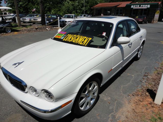 JAGUAR XJ8 2004 photo 5