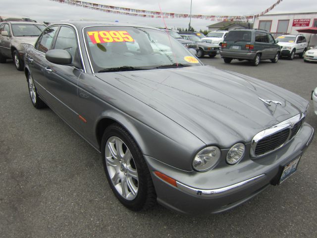 JAGUAR XJ8 2004 photo 1