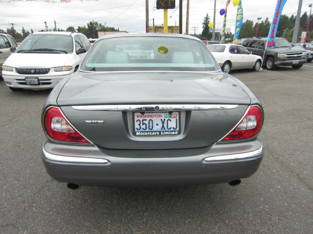 JAGUAR XJ8 2004 photo 2