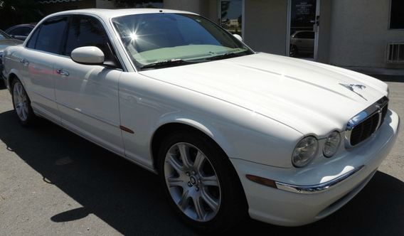 JAGUAR XJ8 2004 photo 3