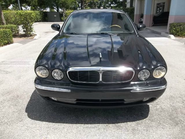 JAGUAR XJ8 2004 photo 3