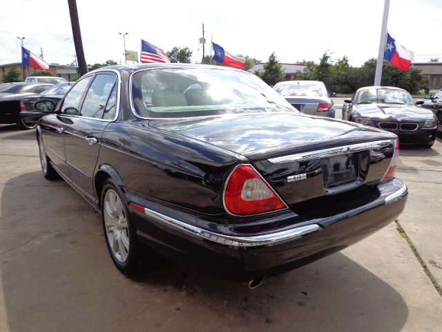 JAGUAR XJ8 2004 photo 2