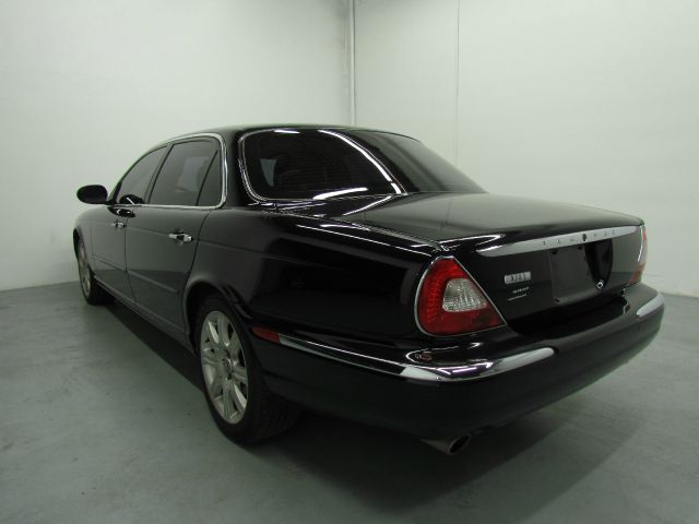 JAGUAR XJ8 2005 photo 3