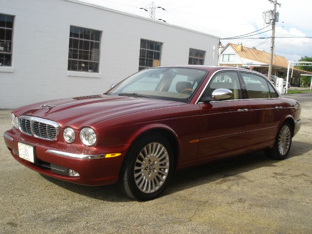 JAGUAR XJ8 2005 photo 17