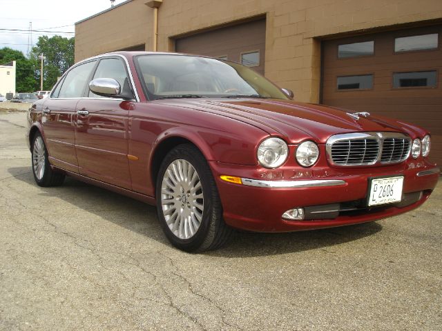 JAGUAR XJ8 2005 photo 24