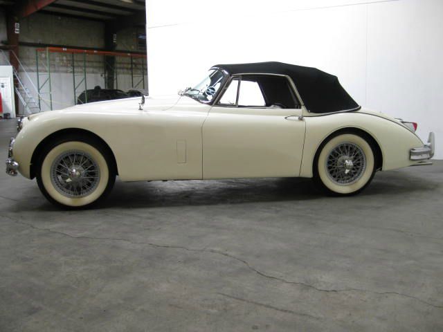 JAGUAR XK 1957 photo 66