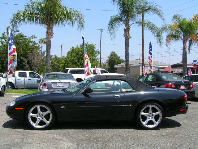 JAGUAR XK8 1997 photo 4