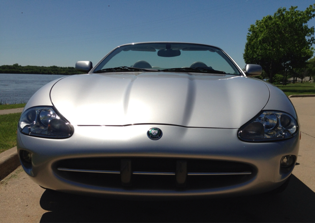 JAGUAR XK8 2000 photo 28