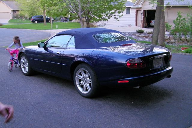 JAGUAR XK8 2001 photo 4