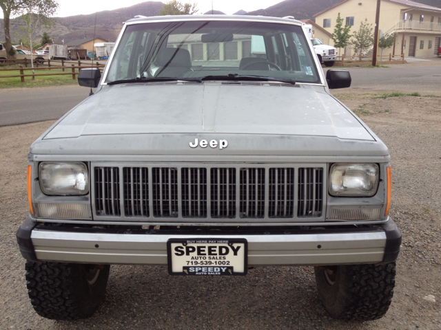 Jeep Cherokee 1988 photo 1