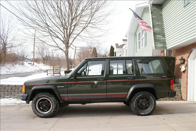 Jeep Cherokee 1995 photo 1