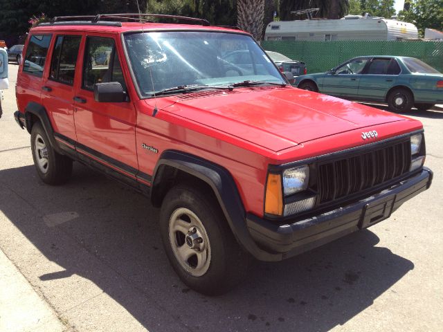 Jeep Cherokee 1996 photo 3