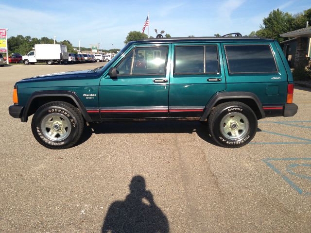 Jeep Cherokee 1996 photo 1