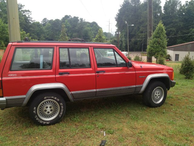 Jeep Cherokee 1996 photo 3