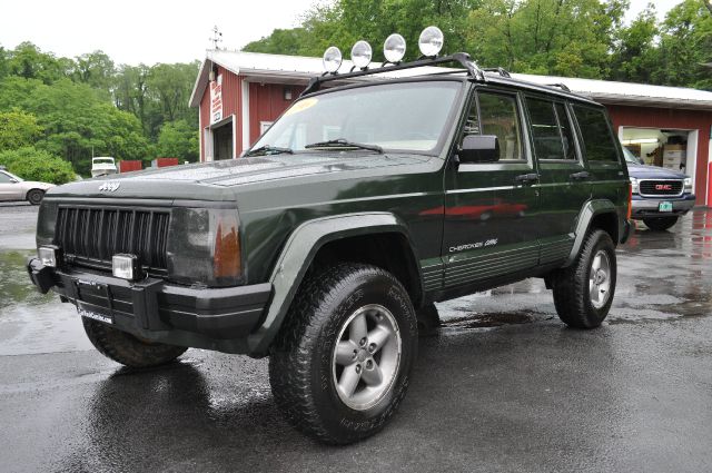 Jeep Cherokee 1996 photo 2