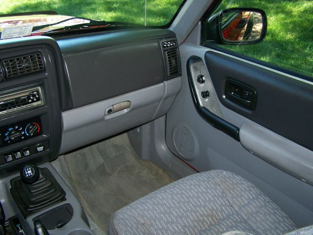 Jeep Cherokee 1997 photo 21