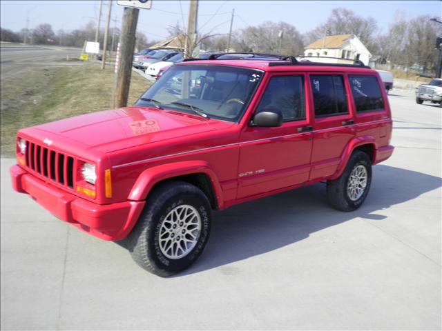 Jeep Cherokee Sport 4D Utility Sport Utility