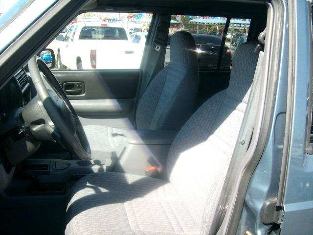 Jeep Cherokee 1997 photo 2