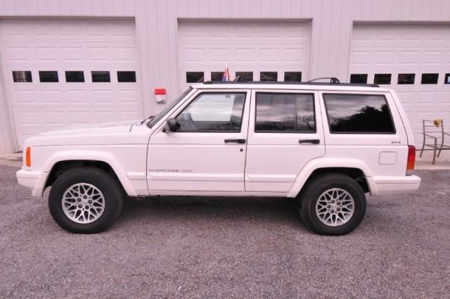 Jeep Cherokee 1997 photo 1