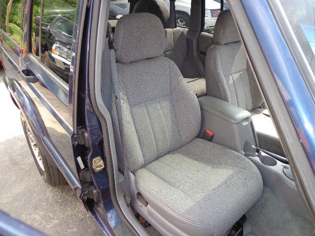 Jeep Cherokee 1997 photo 3