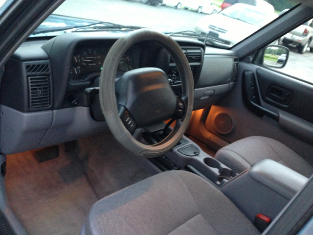 Jeep Cherokee 1998 photo 2