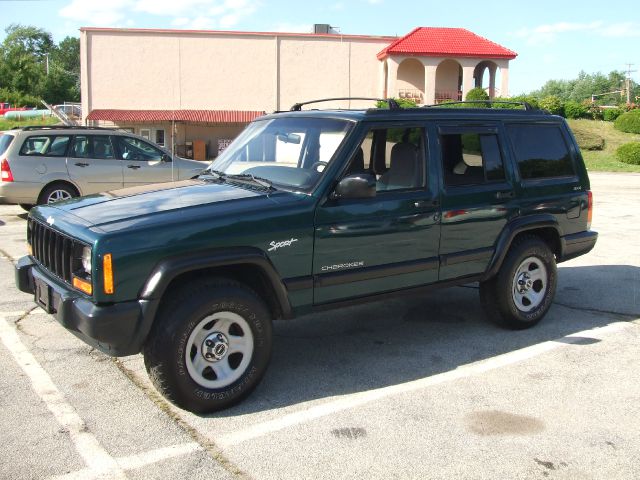 Jeep Cherokee Base GLS LX SUV