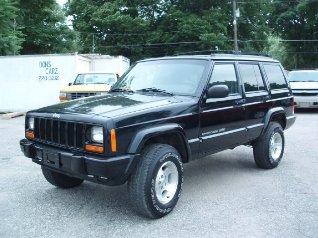 Jeep Cherokee Base GLS LX SUV